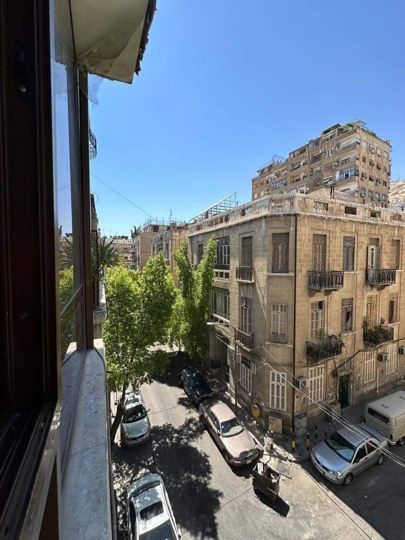 للبيع شقة -الطلياني - 3