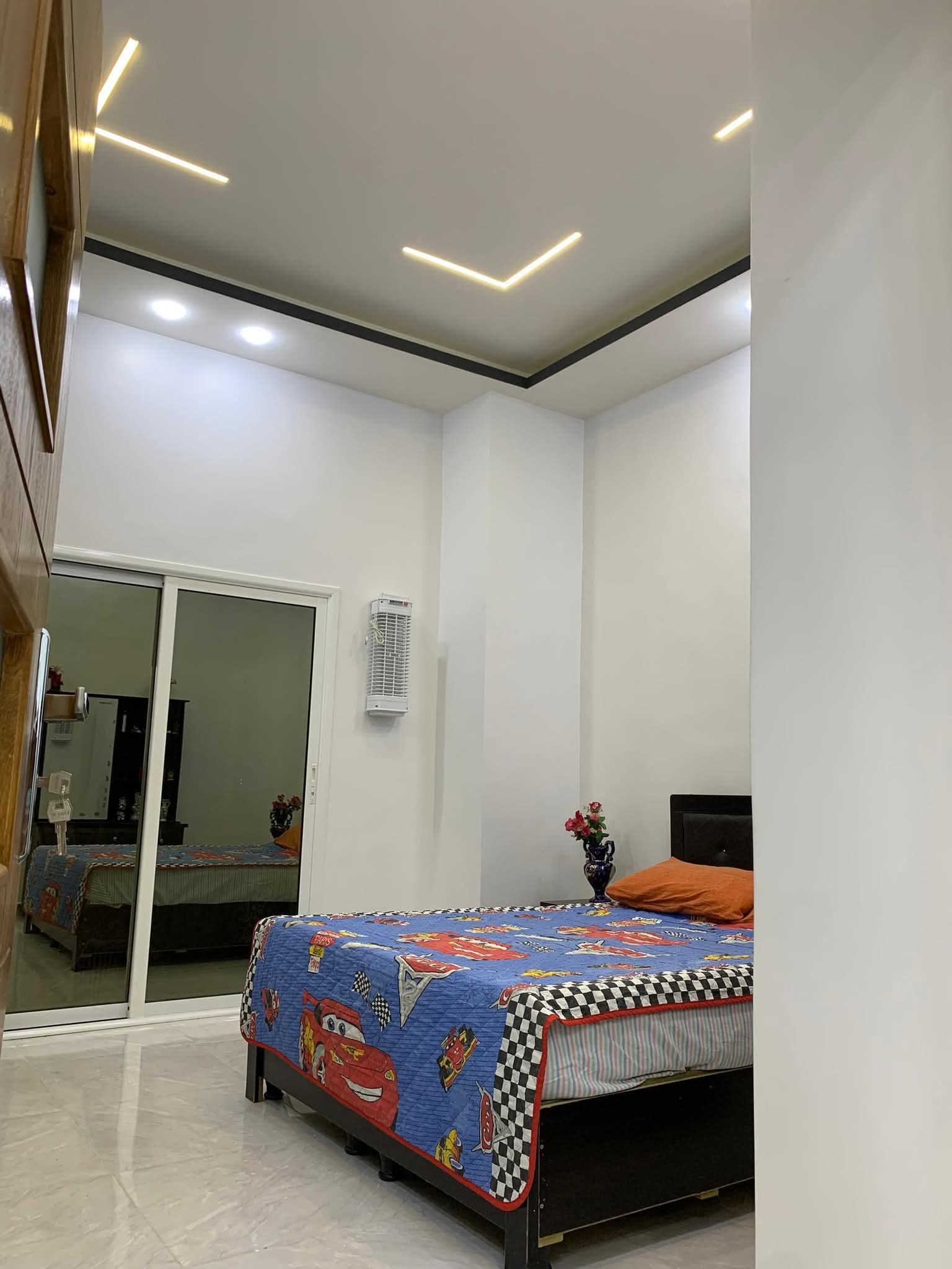 شقة مفروشة -اشرفية صحنايا - القرية الصغيرة مقابل المدرسة - 2