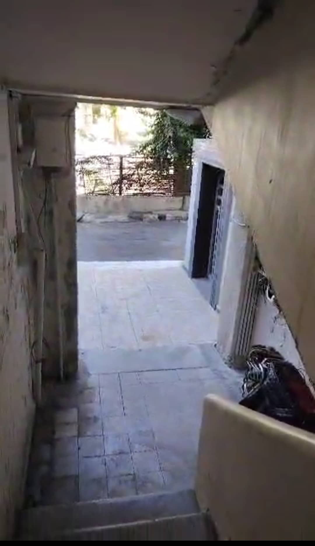 شقة للبيع تصلح تجاري-المزة - 4