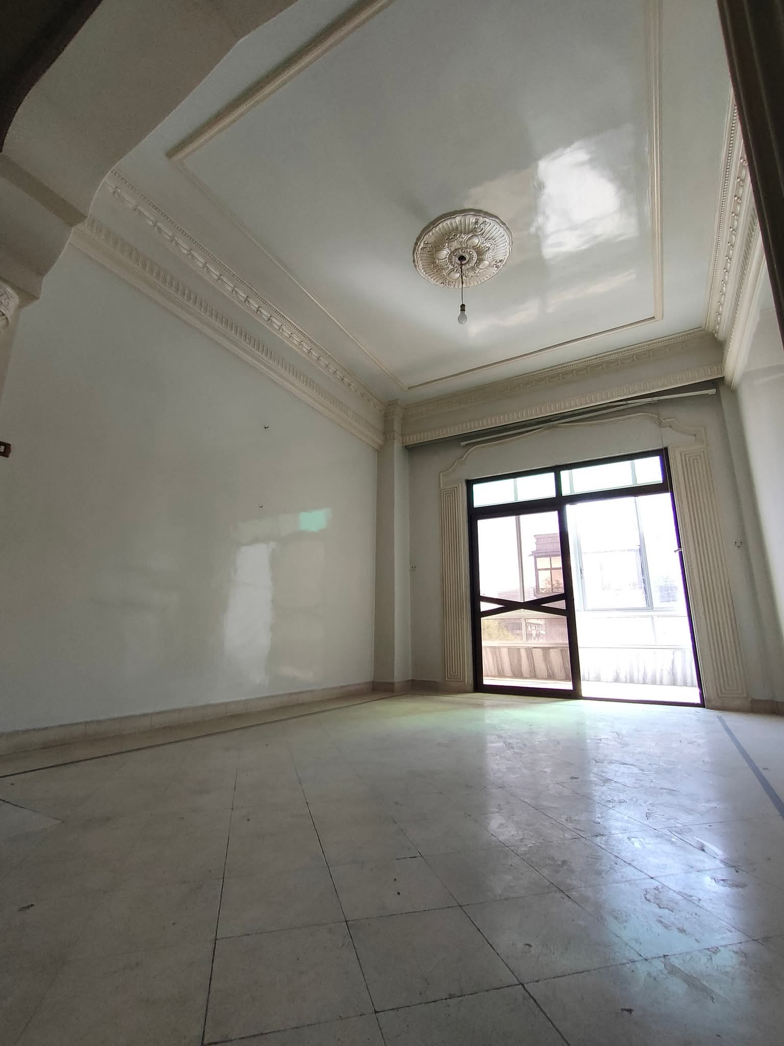 شقة للبيع -ساحة الشهبندر - 2