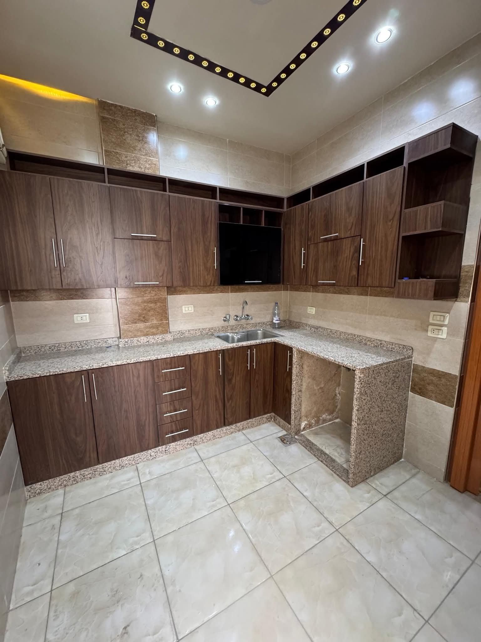 شقة سكنية للبيع -حرستا - 5