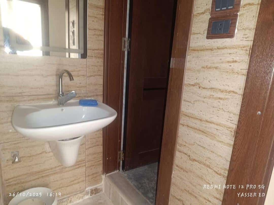 منزل للبيع -قرب جامع الرحمن - 2