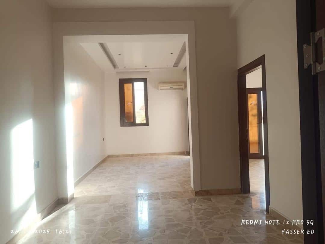 منزل للبيع -قرب جامع الرحمن - 3