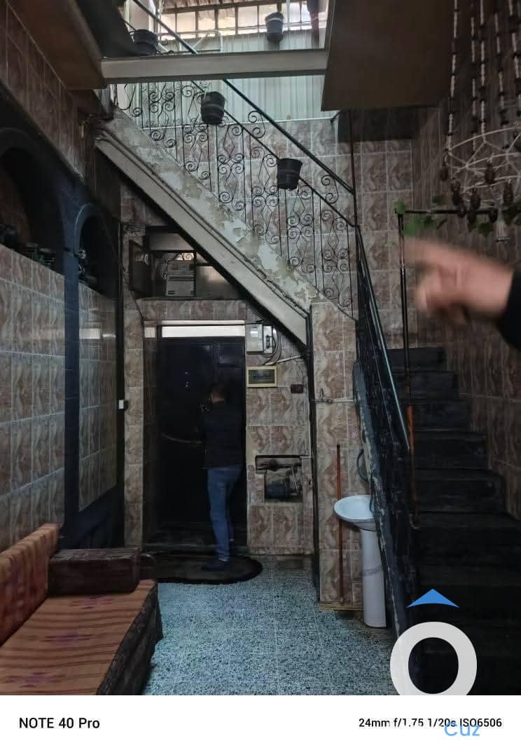 بيت عربي مميز للبيع -باب توما - 2